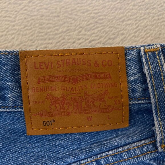 Levis Premium 501 Women's Denim Shorts 24 Distressed High-Waisted - Picture 9 of 11